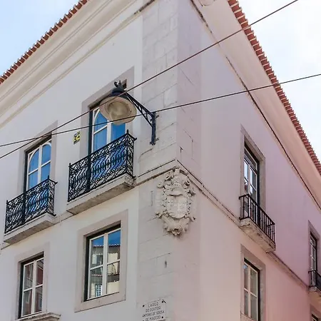 Apartment Palace