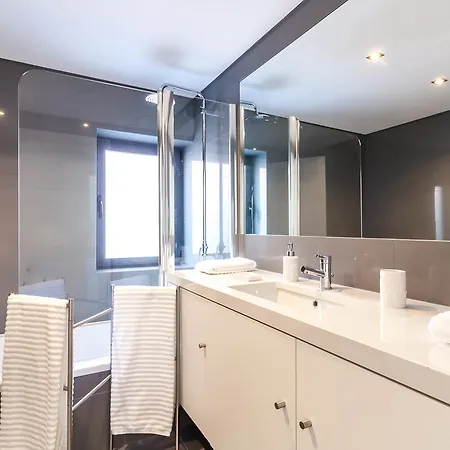 Apartment Palace *