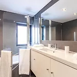 Apartment Palace *